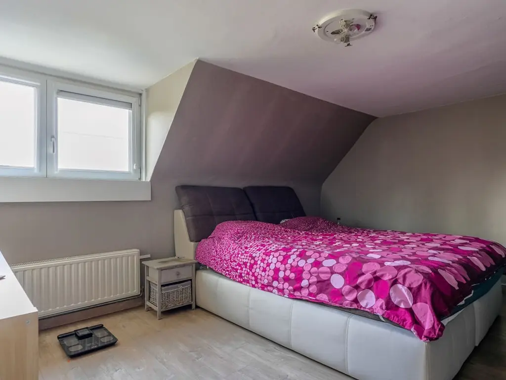 Steenweg op Ravels 305  , Oud-Turnhout