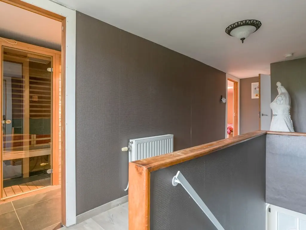 Steenweg op Ravels 305  , Oud-Turnhout