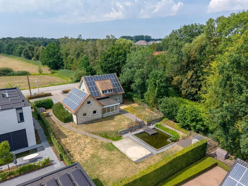 Steenweg op Ravels 305  , Oud-Turnhout