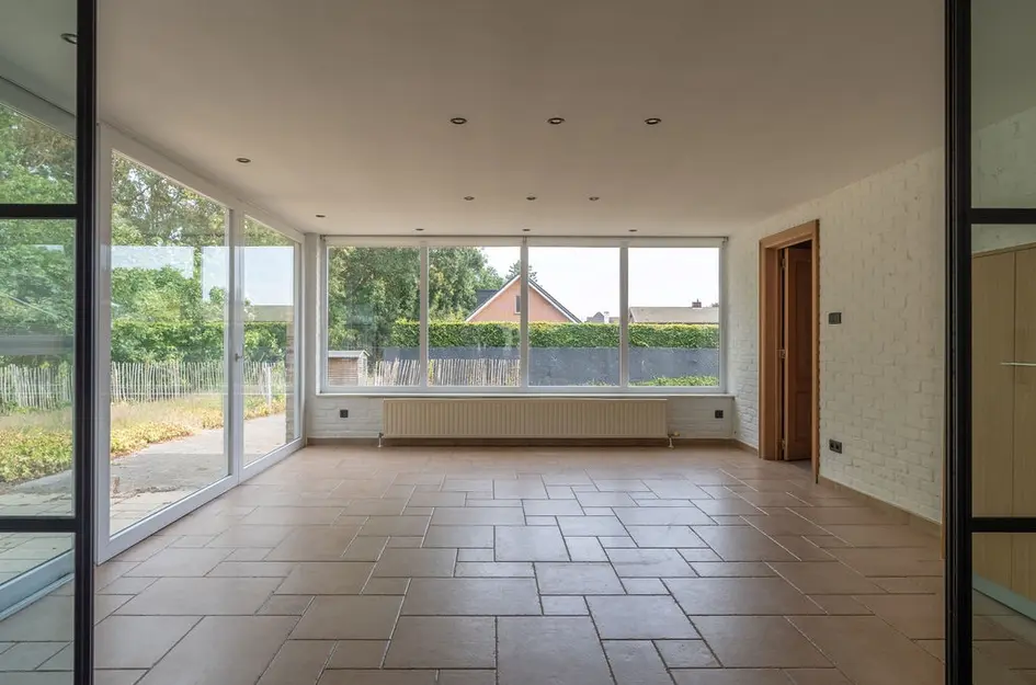 Steenweg op Ravels 305  
