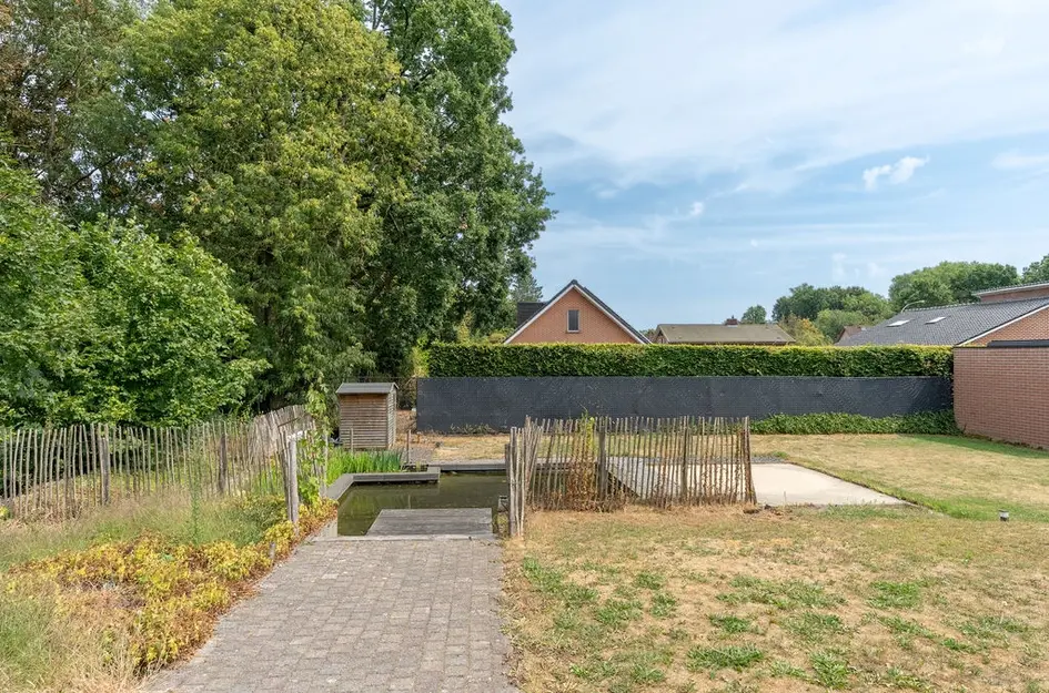 Steenweg op Ravels 305  