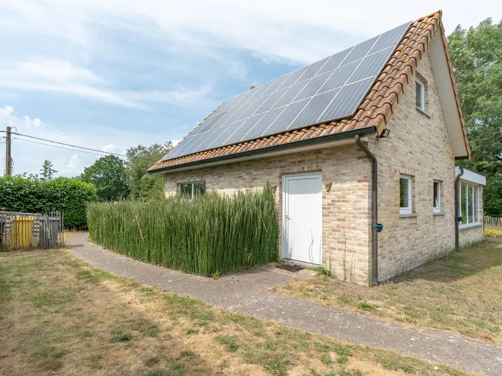 Steenweg op Ravels 305  , Oud-Turnhout