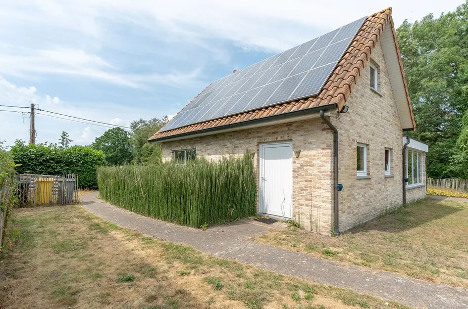 Steenweg op Ravels 305  
