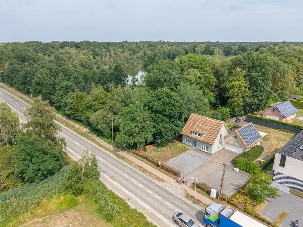Steenweg op Ravels 305  , Oud-Turnhout
