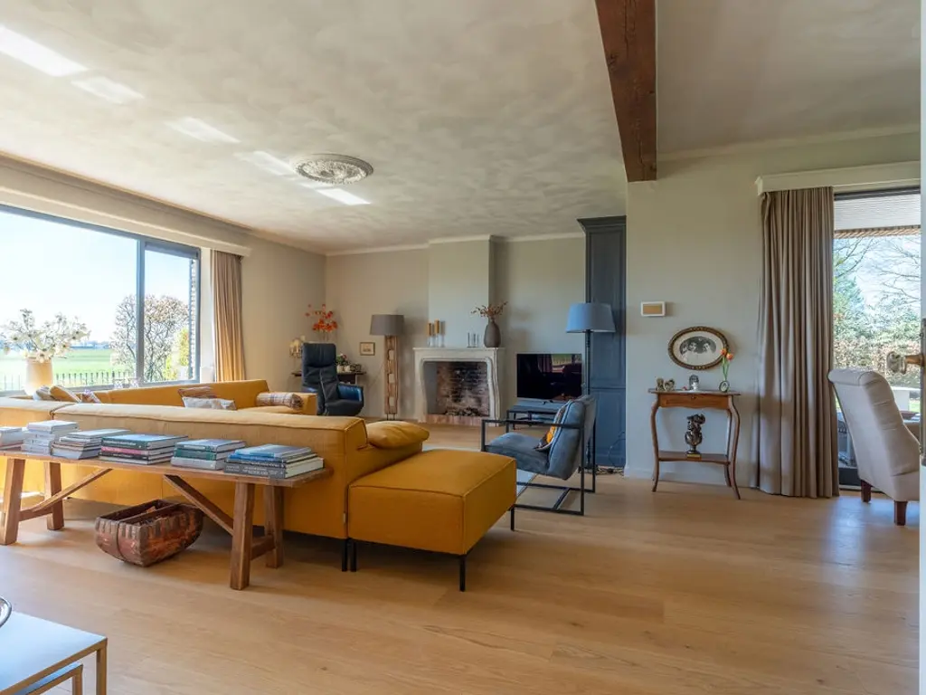 Leeuweriklaan 10  , Poppel