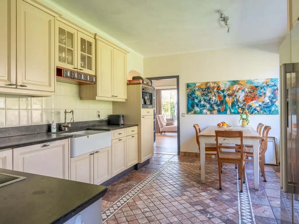 Leeuweriklaan 10  , Poppel