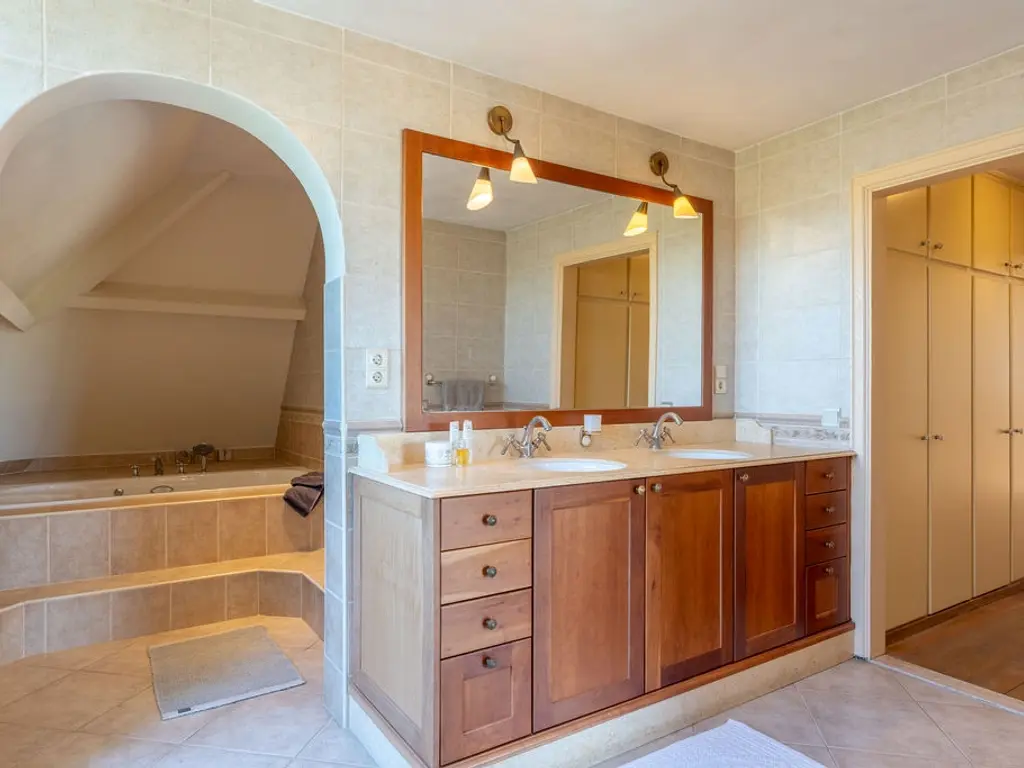 Leeuweriklaan 10  , Poppel