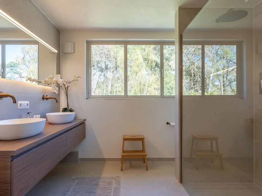 Leeuweriklaan 10  , Poppel