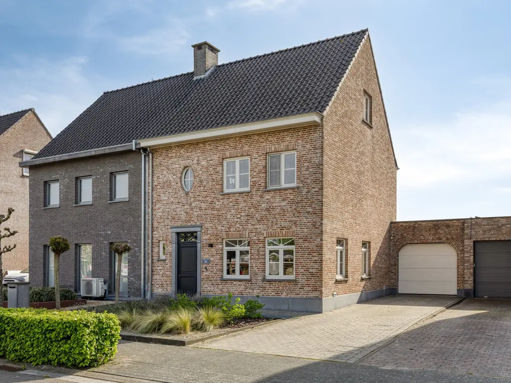 Parkstraat 34  , Weelde