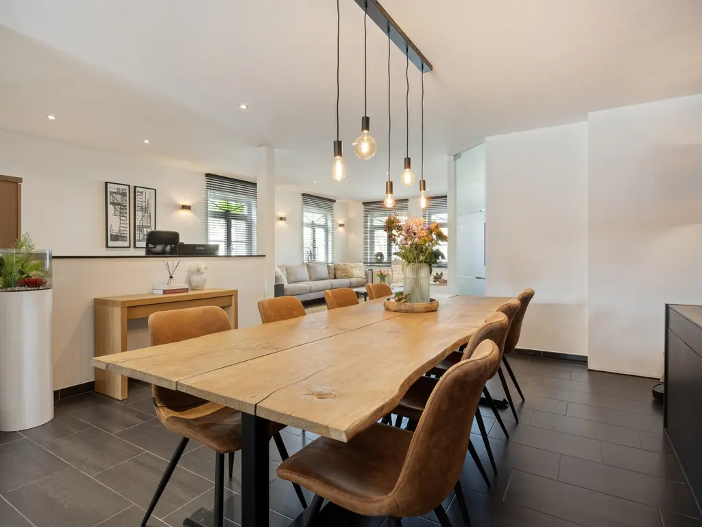 Parkstraat 34  , Weelde