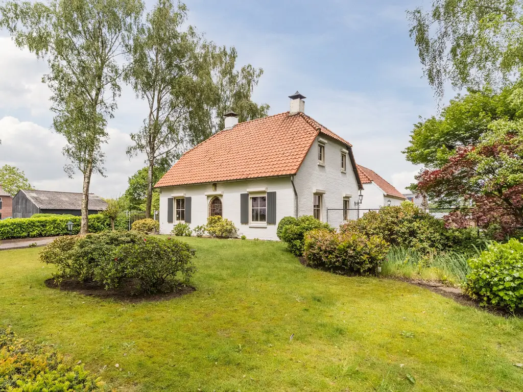 Heukelomseweg 11, Heukelom
