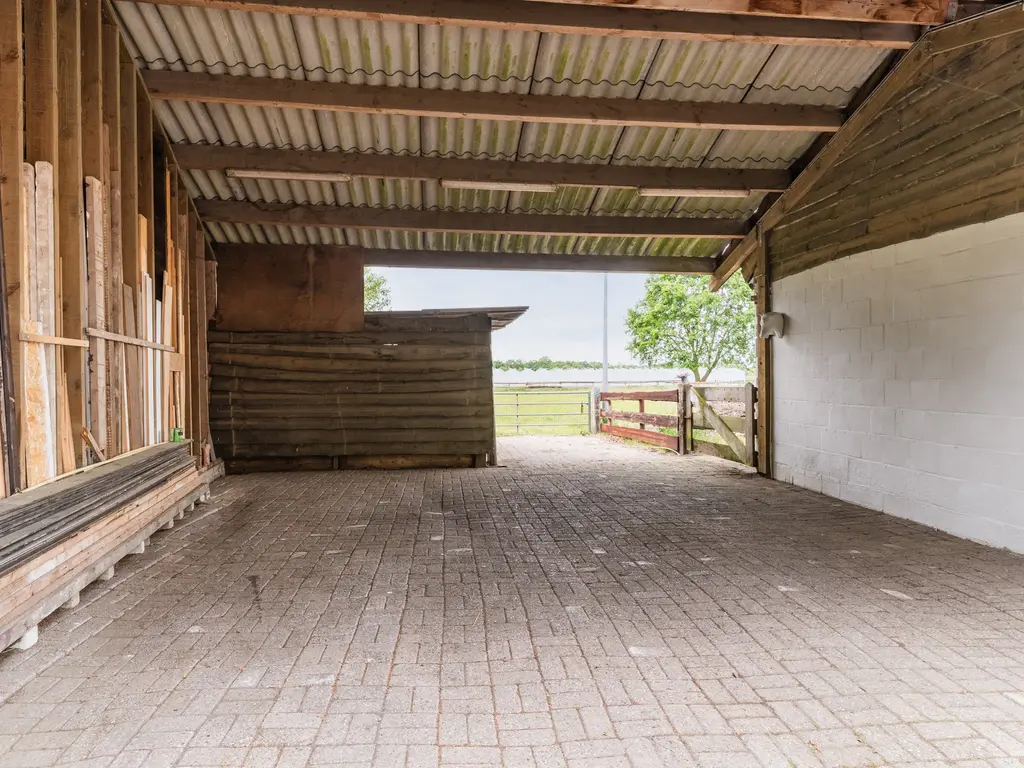 Heukelomseweg 11, Heukelom