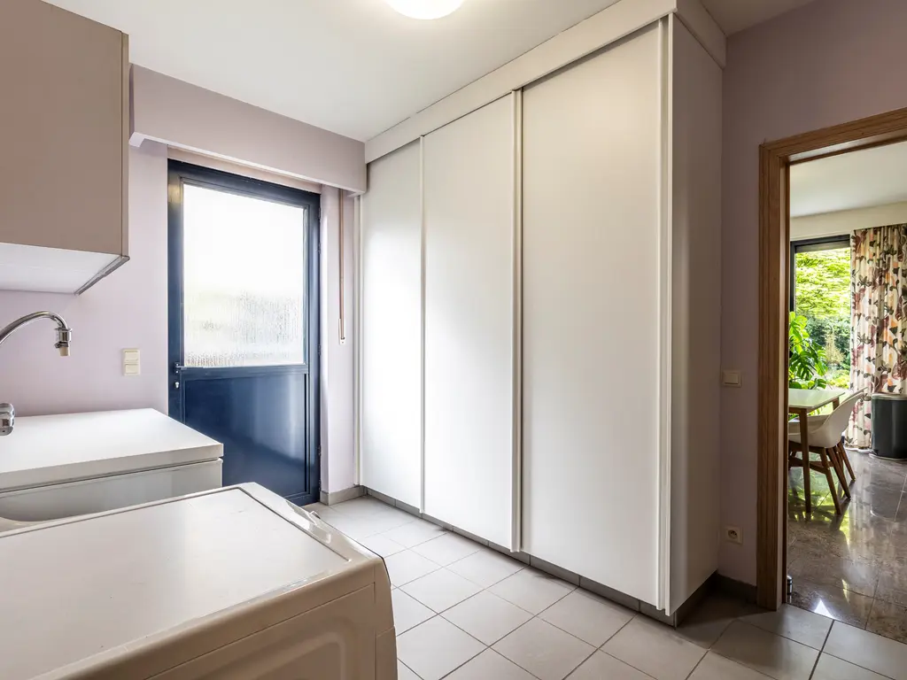 Pastoor Coolsstraat 6  , Ravels