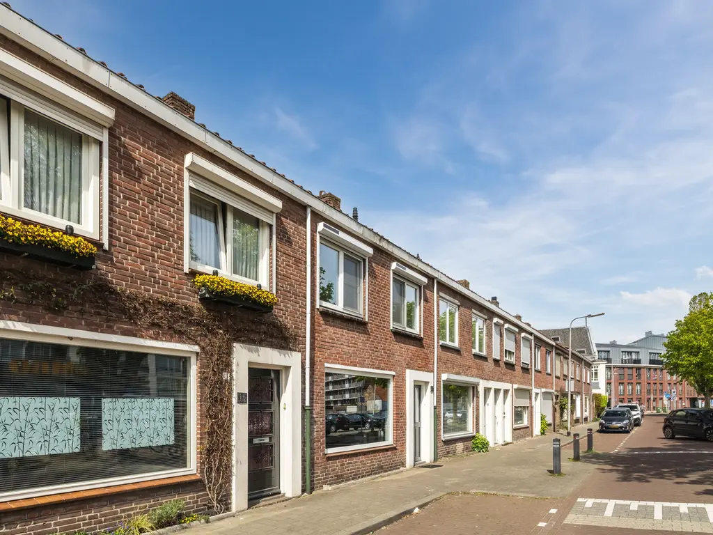 Pater Ruttenstraat 11, Tilburg