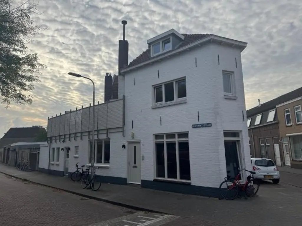 Hesperenzijstraat 36, Tilburg