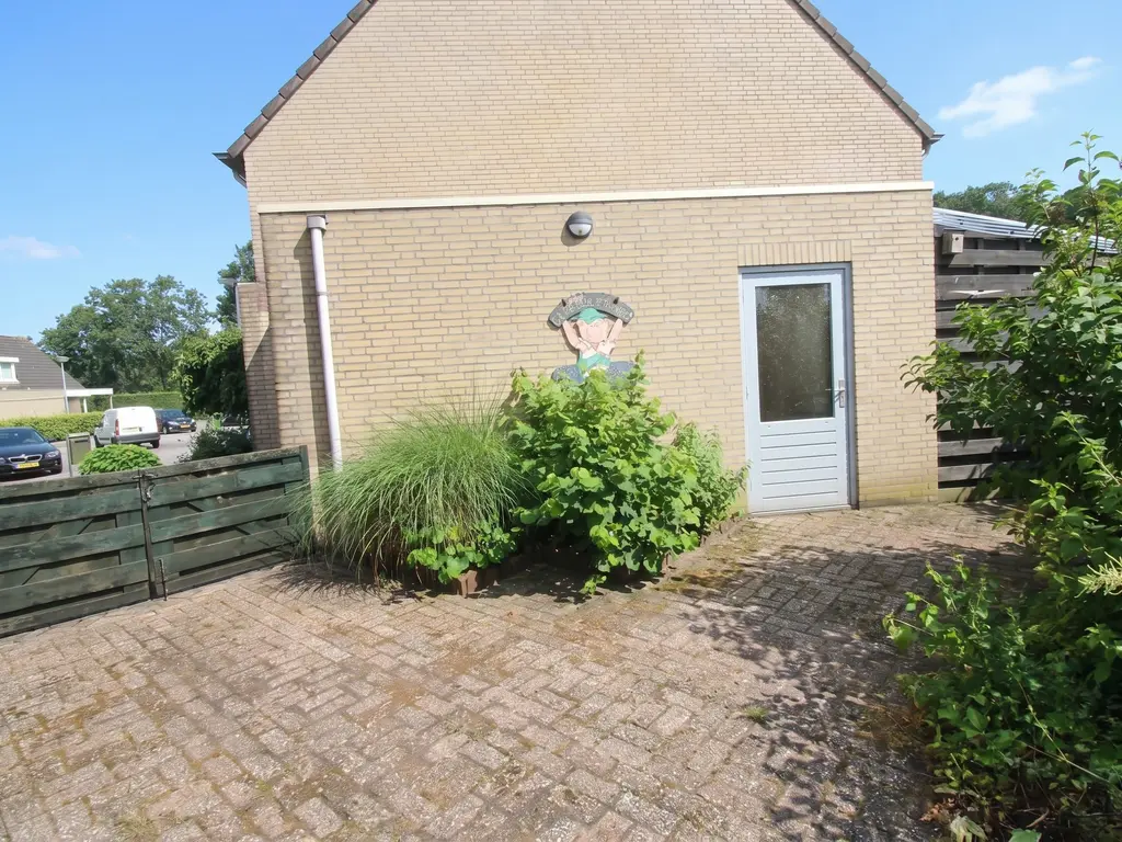 Bredaseweg 122  , Weelde