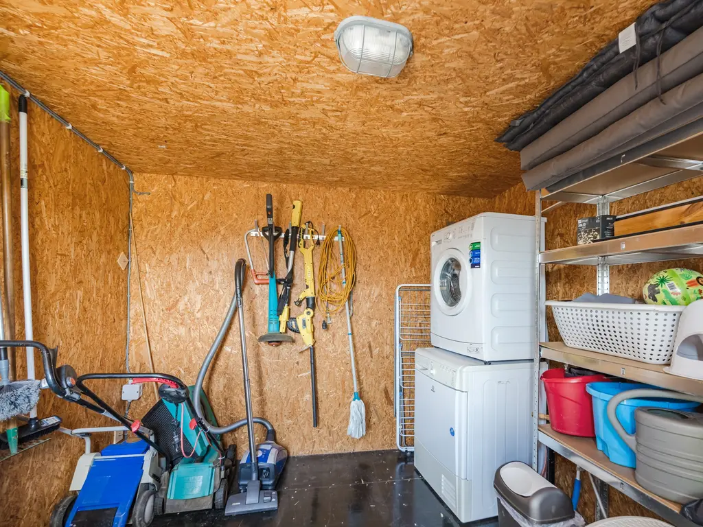 Raakeindse Kerkweg 71b195, Molenschot