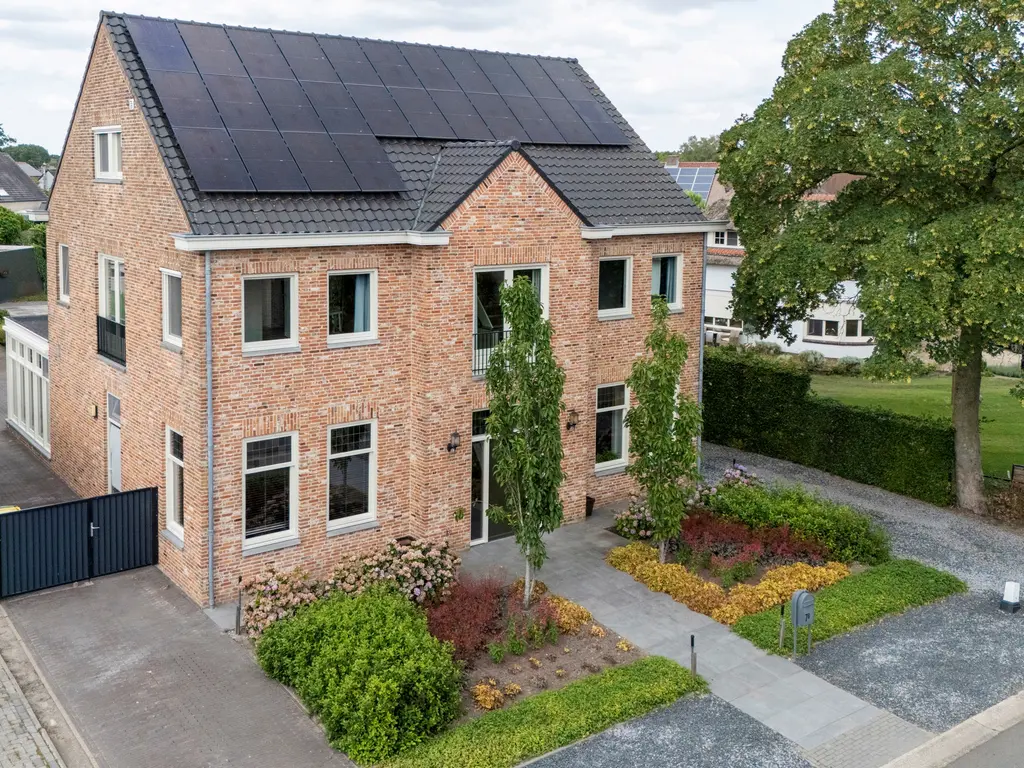 Beekseweg 7-B  , Ravels