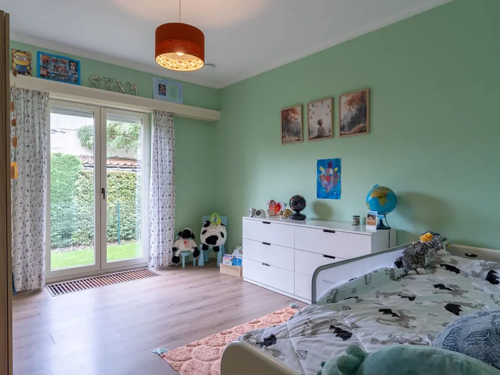 Oosteinde 23  , Ravels