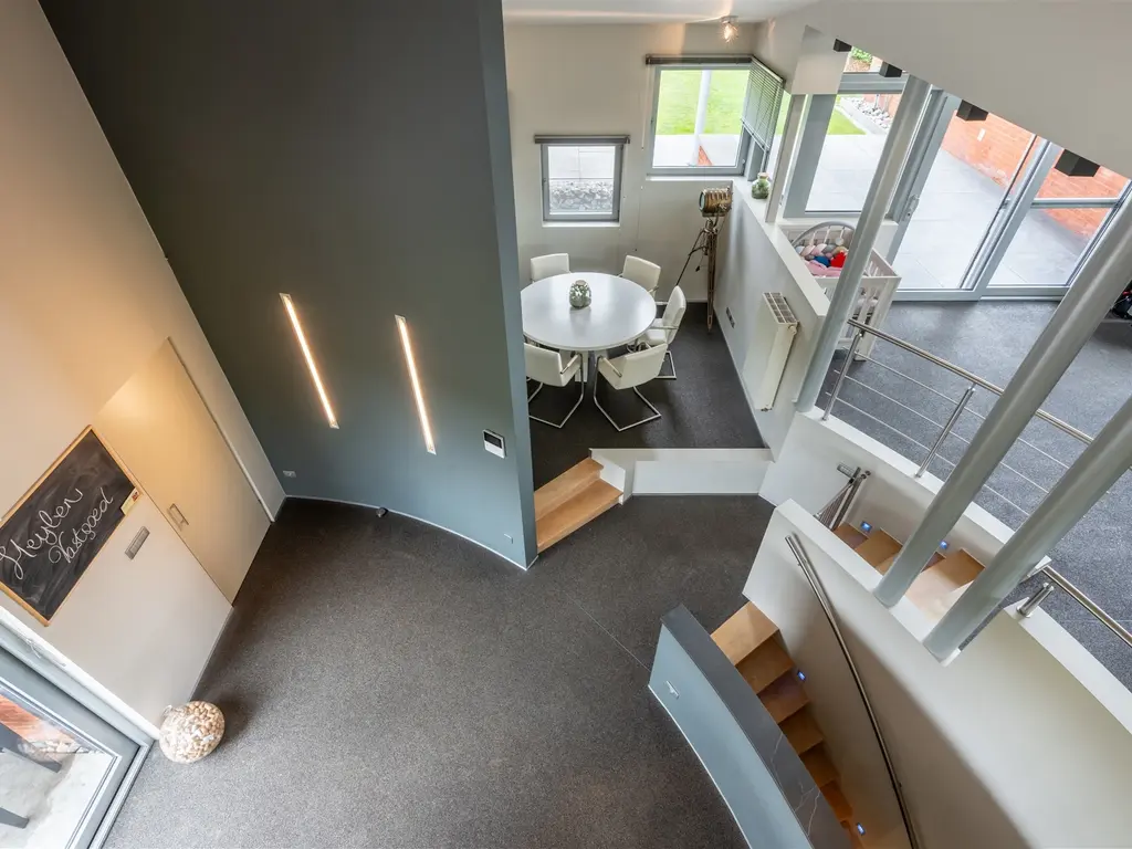 Neeroeterenstraat 93-B  , Maaseik