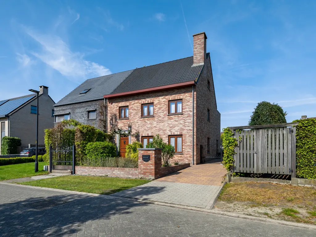 De Buskens 25  , Ravels