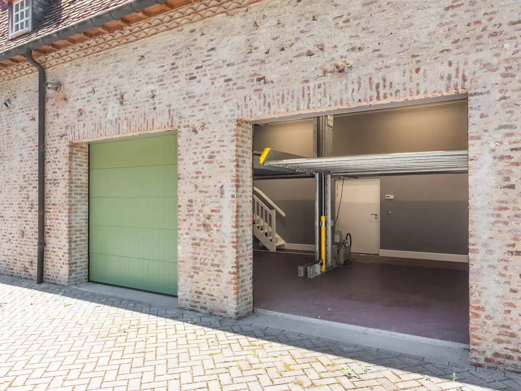 Acaciadreef 9  , Schoten
