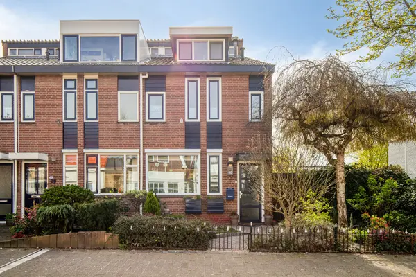 Dijkstraat 28