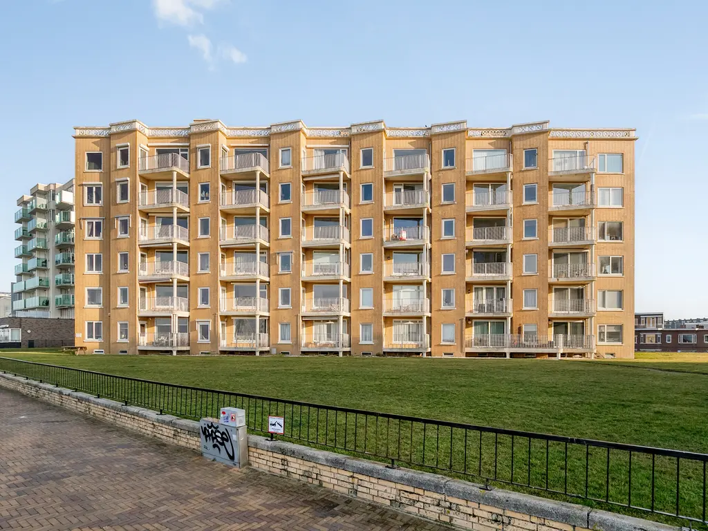 Zeekant 100C, 'S-GRAVENHAGE