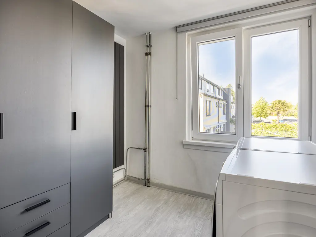 Menadostraat 43, VLAARDINGEN