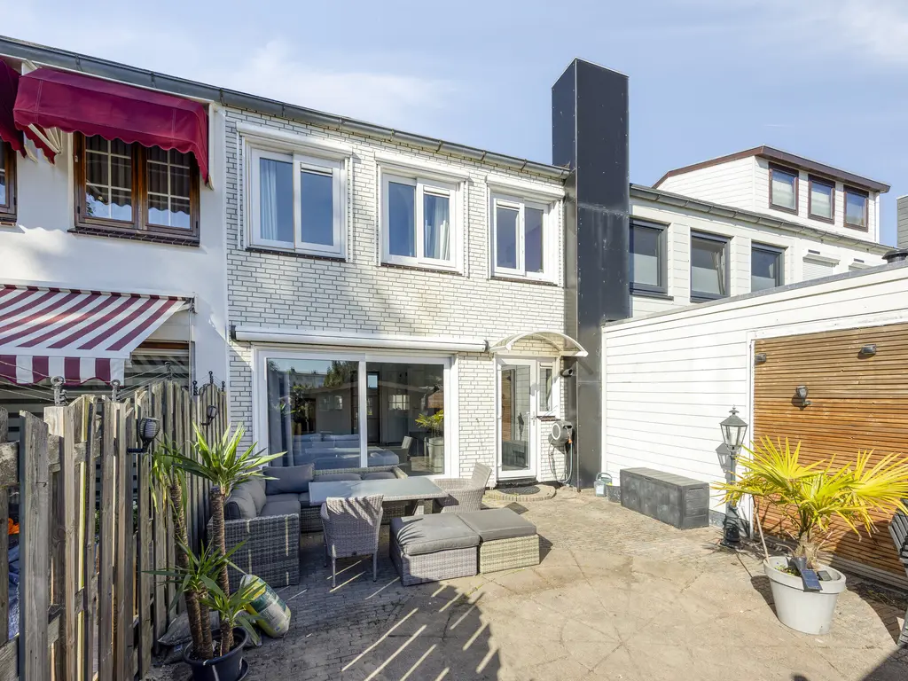 Menadostraat 43, VLAARDINGEN
