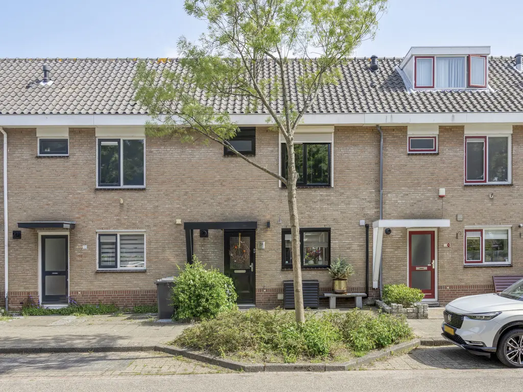 Oudlaan 28, NAALDWIJK