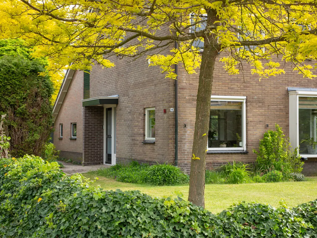 Curaçaostraat 16, WINTERSWIJK