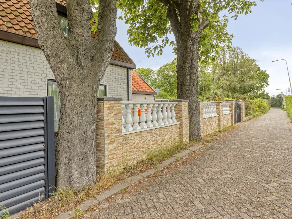 Maasdijk 187, 'S-GRAVENZANDE