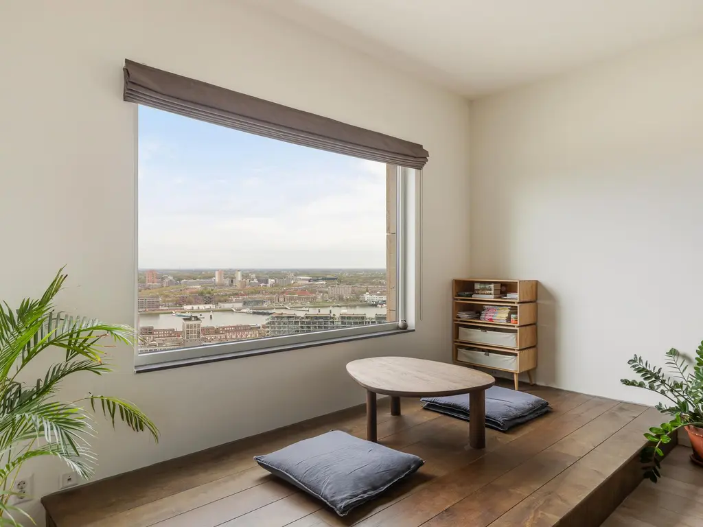 Van der Hoevenplein 133, ROTTERDAM