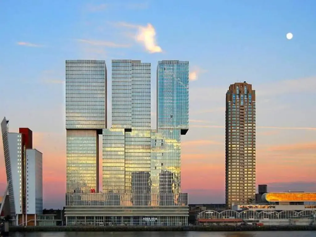 Van der Hoevenplein 133, ROTTERDAM