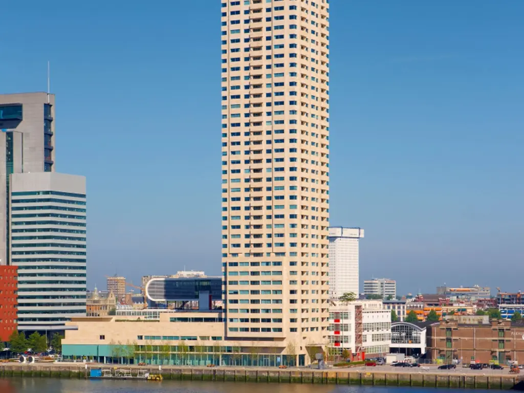 Van der Hoevenplein 133, ROTTERDAM
