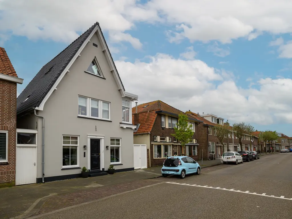 Secretaris Varkevisserstraat 335, Katwijk