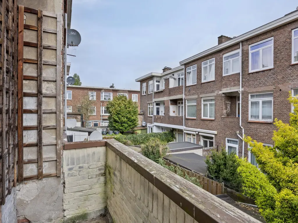 Piet Paaltjensstraat 18, 'S-GRAVENHAGE