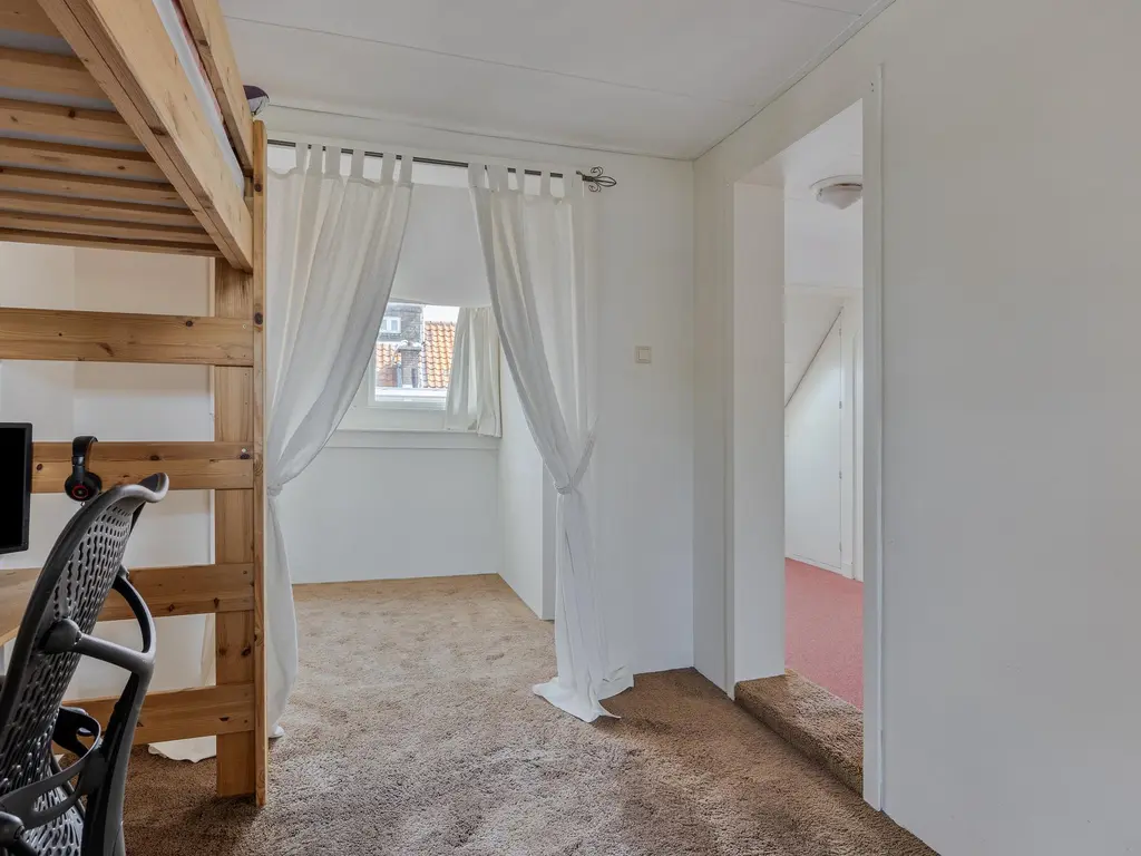 Piet Paaltjensstraat 18, 'S-GRAVENHAGE