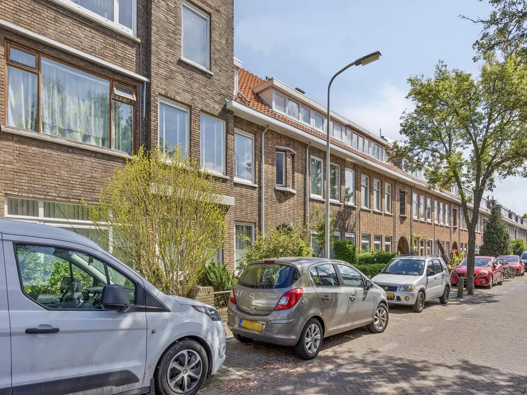 Piet Paaltjensstraat 18, 'S-GRAVENHAGE