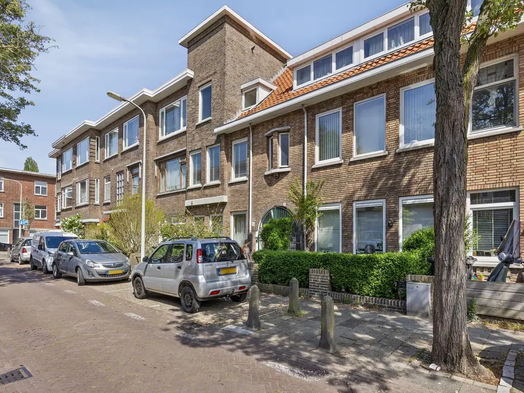 Piet Paaltjensstraat 18, 'S-GRAVENHAGE