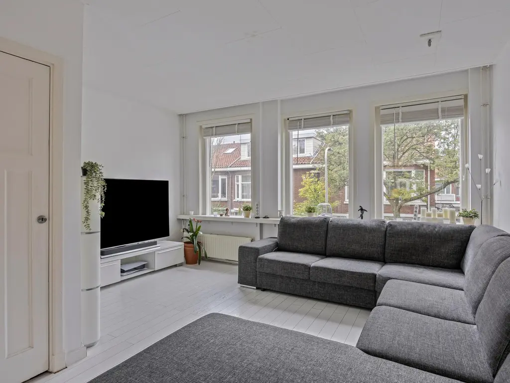 Piet Paaltjensstraat 18, 'S-GRAVENHAGE