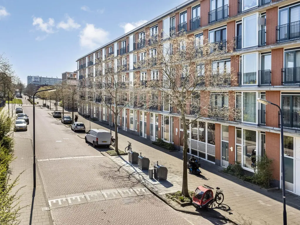 Clauskindereweg 33, AMSTERDAM