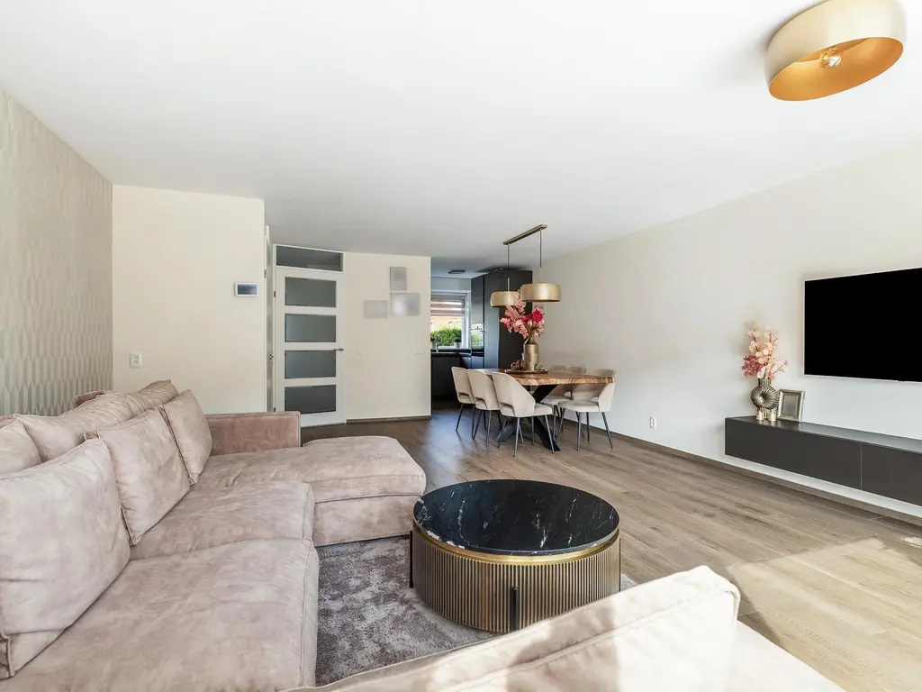 Riedermorgen 75, BARENDRECHT