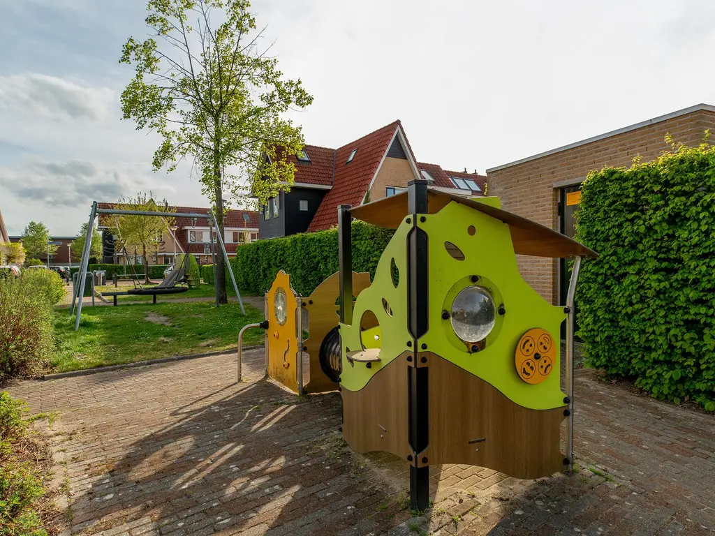 Riedermorgen 75, BARENDRECHT