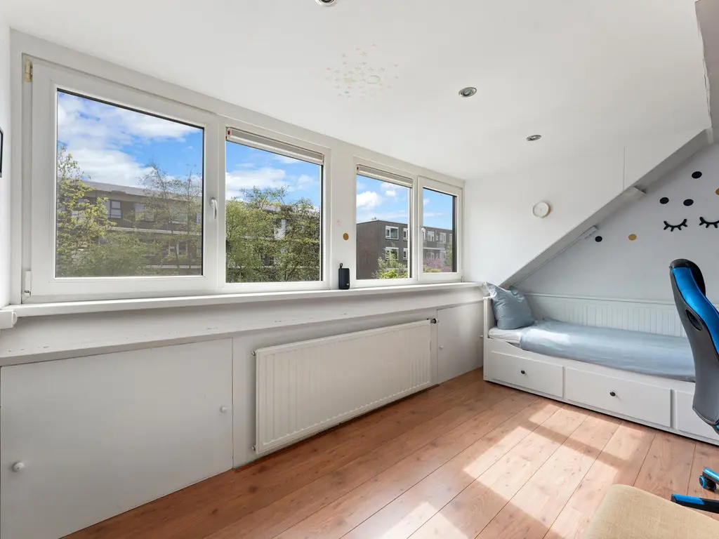 Surinamesingel 37, VLAARDINGEN