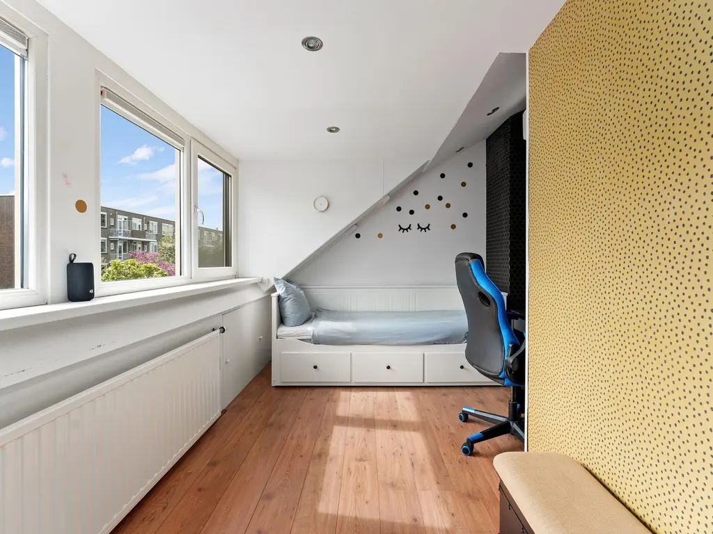 Surinamesingel 37, VLAARDINGEN