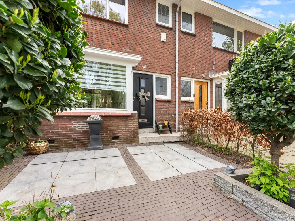 Surinamesingel 37, VLAARDINGEN