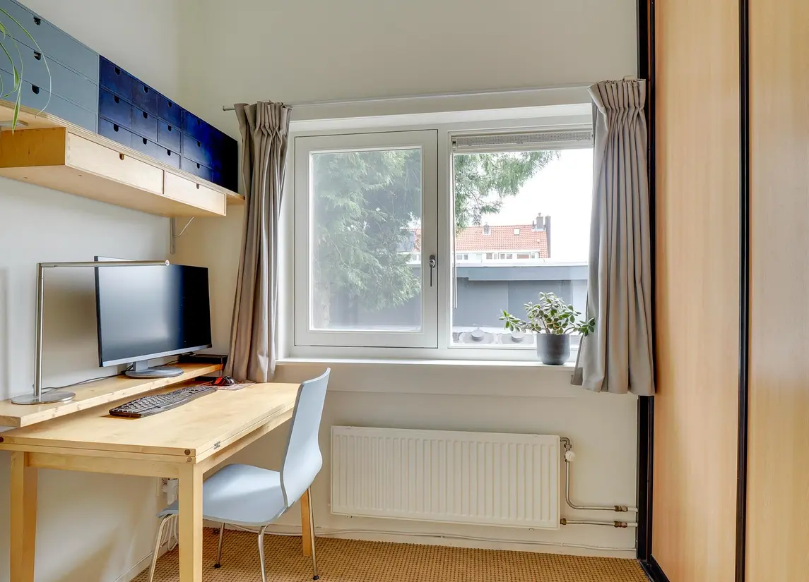 Merwedestraat 12