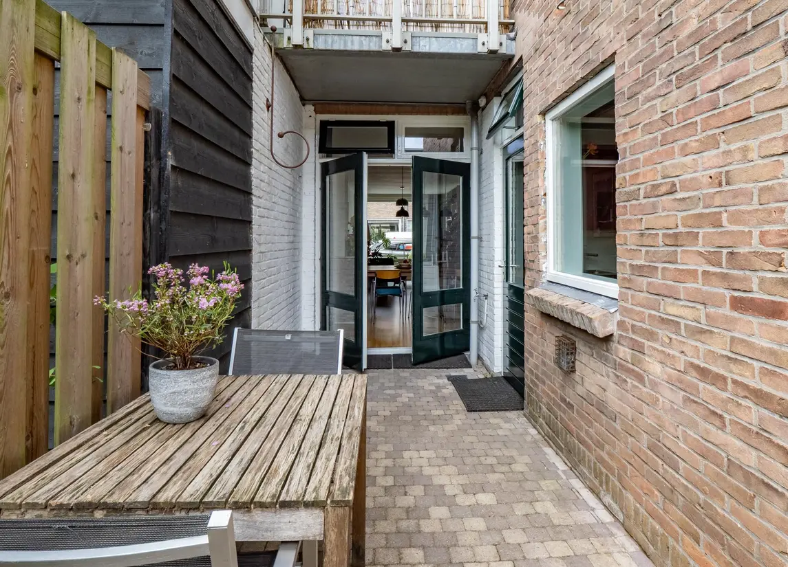 Merwedestraat 12